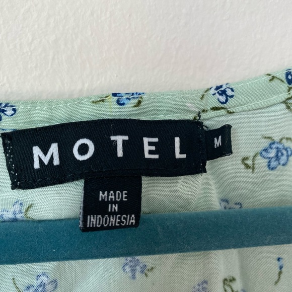 Motel Rocks Crop Top - Picture 4 of 4